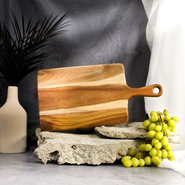 Medium Cutting Board | Lynn & Liana Designs, Made In Canada