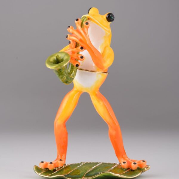 Frog Playing a Saxophone | Keren Kopal