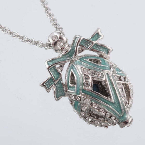 Silver & Light Green Egg Pendant Necklace | Keren Kopal