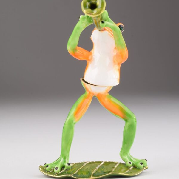 Trumpet Playing Frog | Keren Kopal