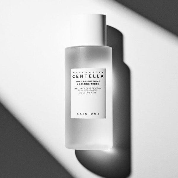 SKIN1004 Madagascar Centella Tone Brightening Boosting Toner 210ml